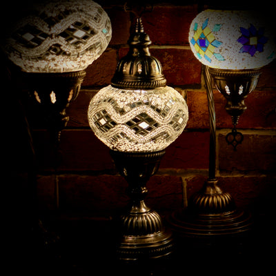 Mosaic Table Lamp in White